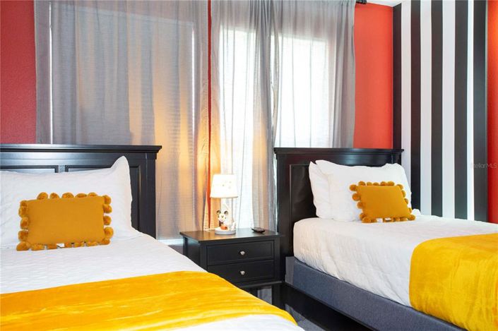 Image No.57-4 Bed Townhouse for sale