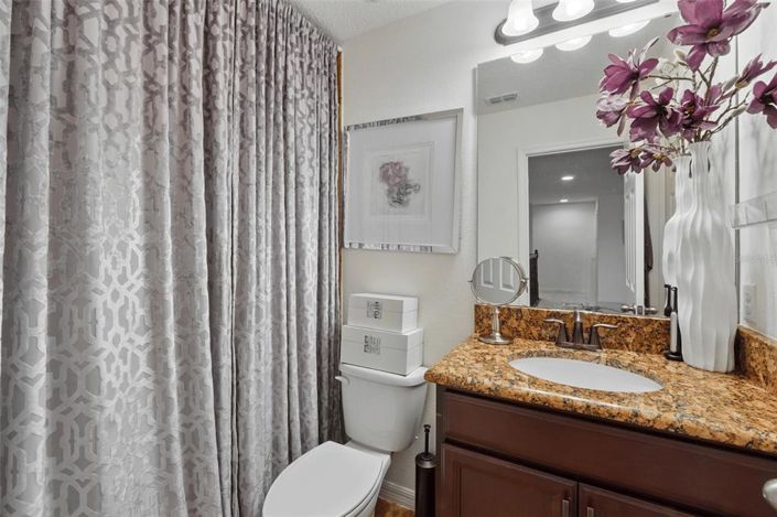 Image No.39-5 Bed Property for sale