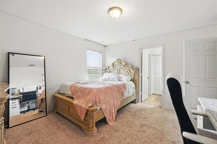 Image No.42-5 Bed Property for sale