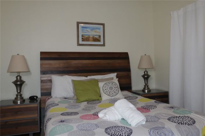 Image No.13-4 Bed Townhouse for sale