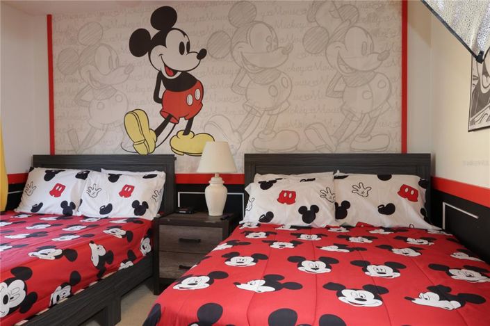 Image No.19-4 Bed Townhouse for sale