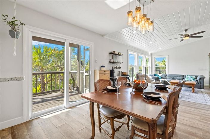 Image No.15-3 Bed Property for sale