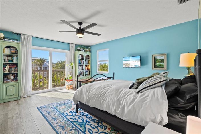 Image No.23-3 Bed Property for sale