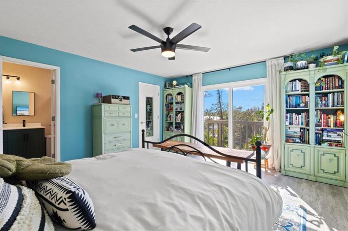 Image No.24-3 Bed Property for sale