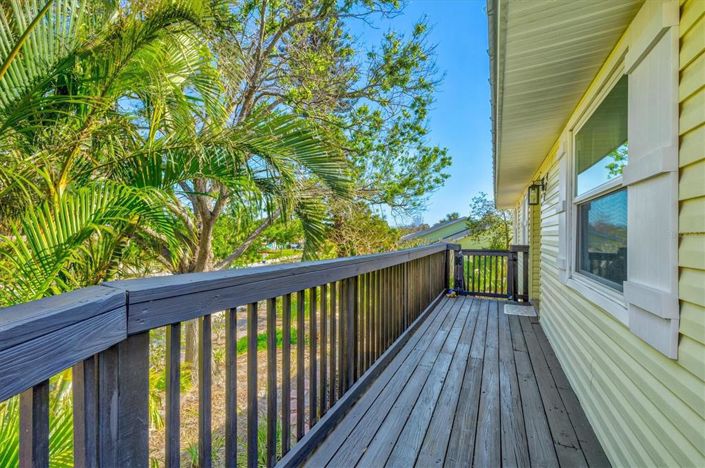 Image No.55-3 Bed Property for sale