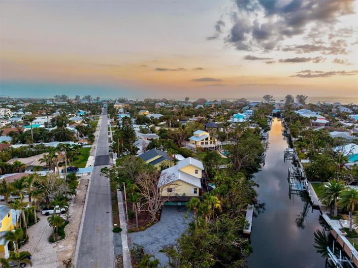 Image No.92-3 Bed Property for sale