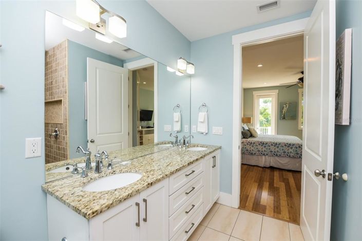 Image No.15-Propriété de 6 chambres à vendre à Bradenton Beach