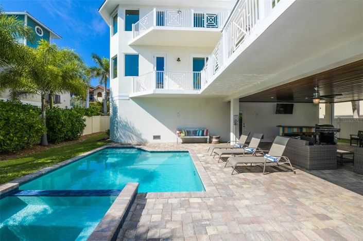 Image No.5-Propriété de 6 chambres à vendre à Bradenton Beach