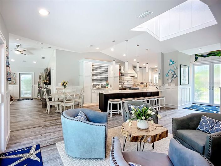 Image No.30-3 Bed Property for sale