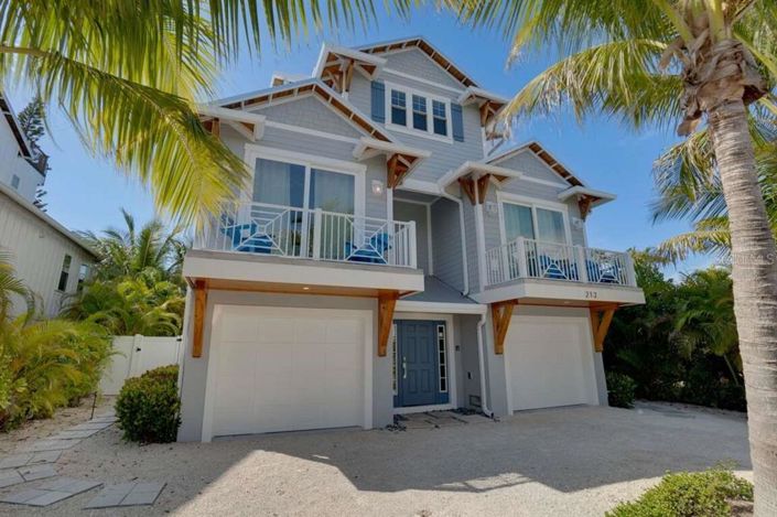 Image No.1-4 Bed Property for sale