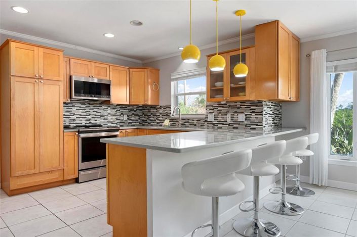 Image No.16-4 Bed Property for sale