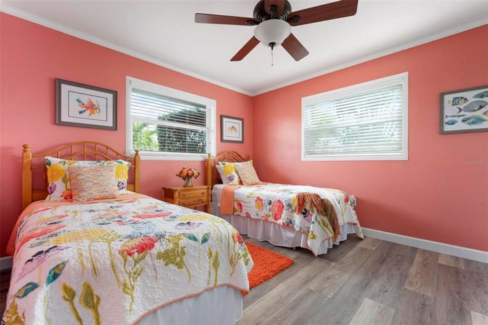 Image No.27-4 Bed Property for sale