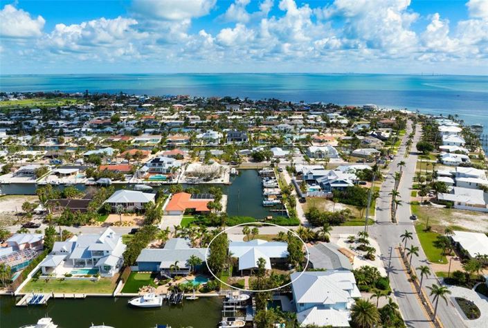 Image No.4-Propriété de 4 chambres à vendre à Holmes Beach