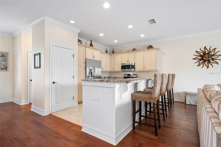 Image No.10-3 Bed Property for sale