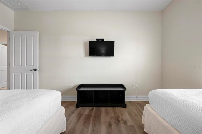 Image No.38-3 Bed Property for sale