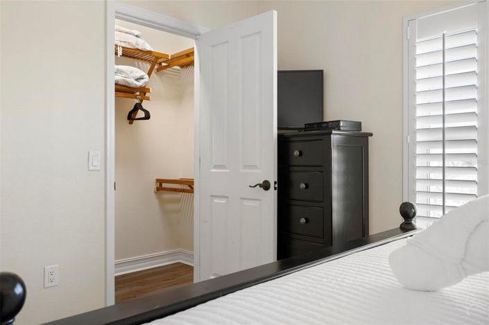 Image No.43-3 Bed Property for sale