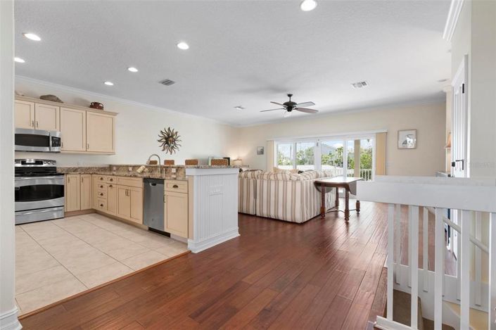 Image No.5-3 Bed Property for sale