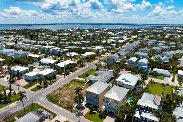 Image No.66-3 Bed Property for sale