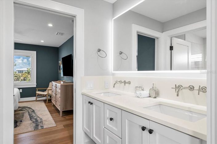 Image No.28-Propriété de 4 chambres à vendre à Holmes Beach