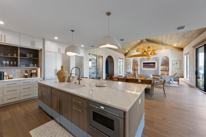 Image No.6-Propriété de 4 chambres à vendre à Holmes Beach