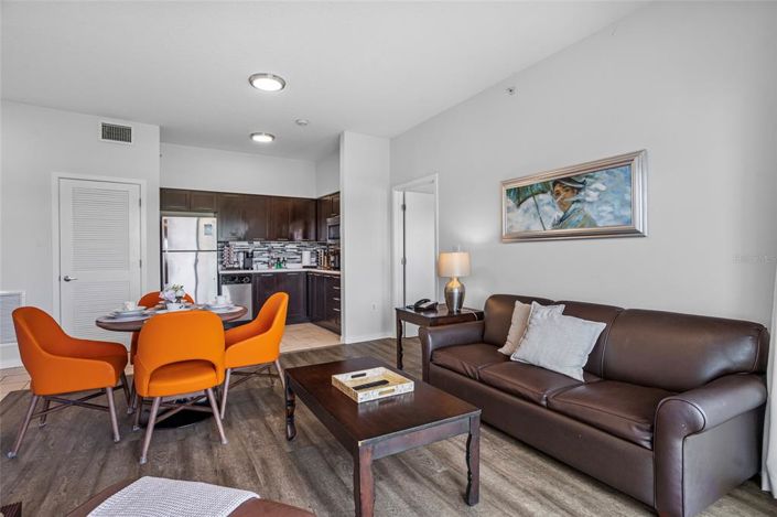 Image No.16-2 Bed Property for sale