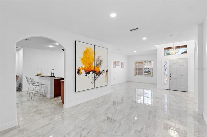 Image No.2-Propriété de 4 chambres à vendre à Kissimmee