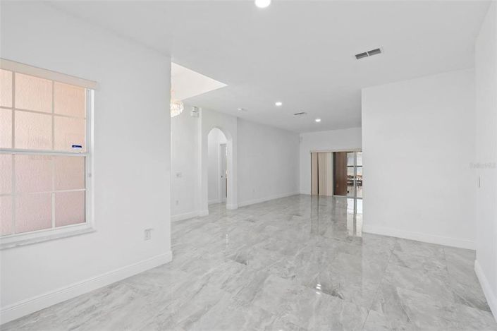 Image No.3-Propriété de 4 chambres à vendre à Kissimmee