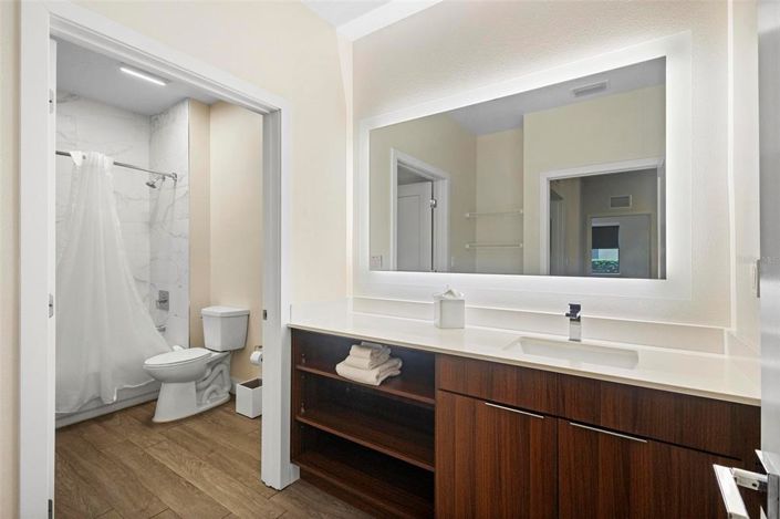 Image No.20-3 Bed Property for sale