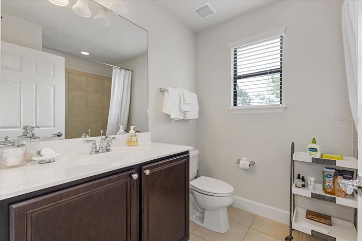 Image No.16-6 Bed Property for sale