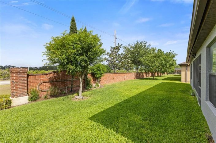 Image No.25-6 Bed Property for sale