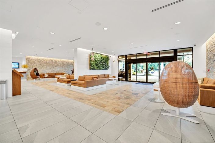 Image No.28-2 Bed Property for sale