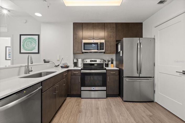 Image No.11-2 Bed Property for sale