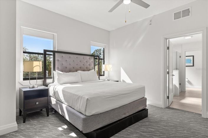 Image No.21-2 Bed Property for sale