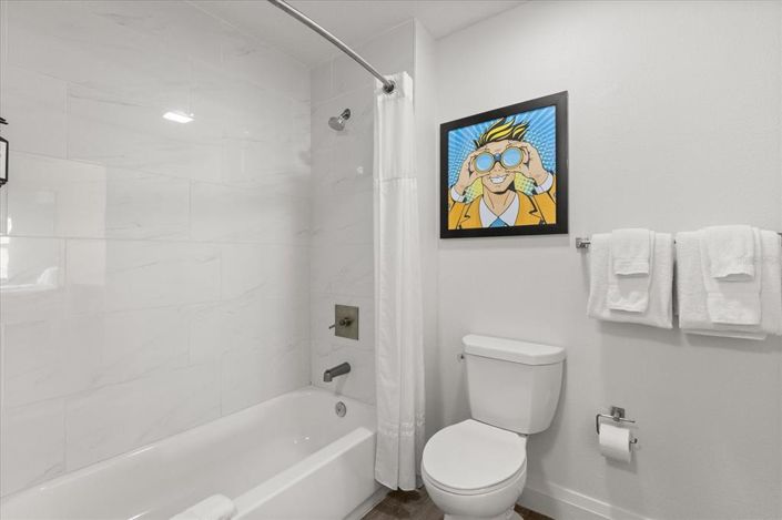 Image No.24-2 Bed Property for sale