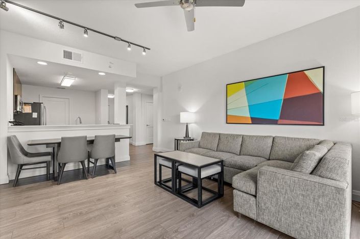 Image No.8-2 Bed Property for sale