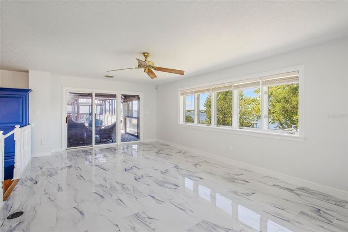 Image No.39-6 Bed Property for sale