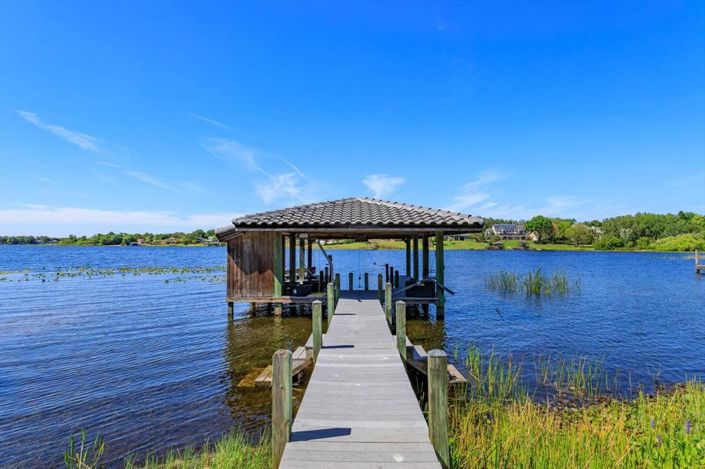 Image No.71-6 Bed Property for sale