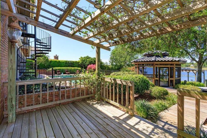 Image No.79-6 Bed Property for sale