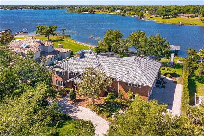 Image No.9-6 Bed Property for sale