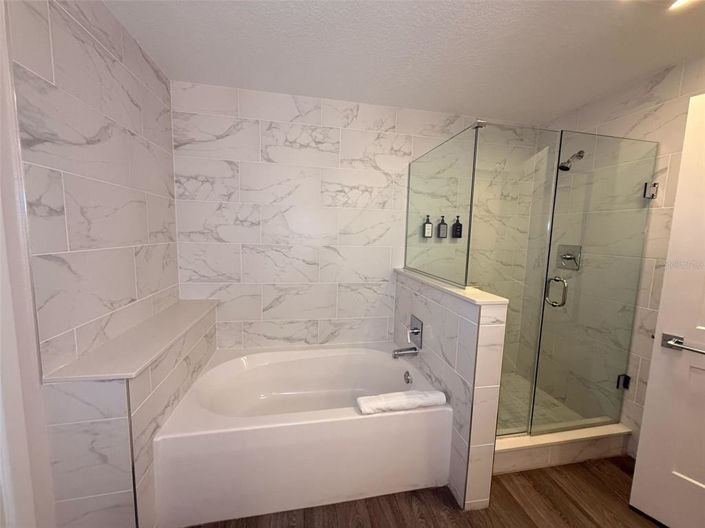 Image No.17-2 Bed Property for sale