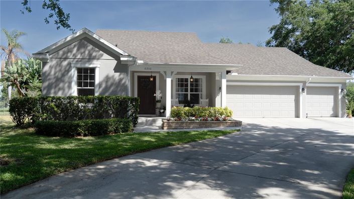 Image No.1-4 Bed Property for sale