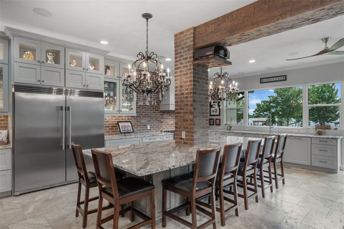 Image No.12-4 Bed Property for sale