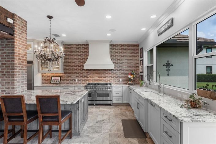 Image No.18-4 Bed Property for sale