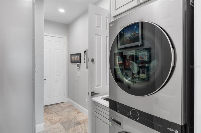 Image No.20-4 Bed Property for sale