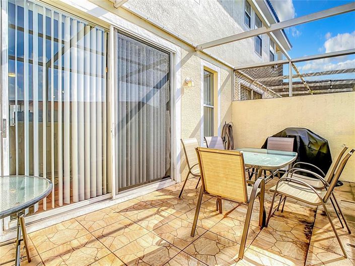 Image No.16-3 Bed Townhouse for sale