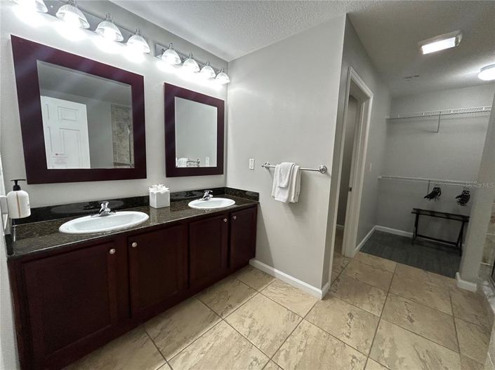 Image No.41-3 Bed Property for sale