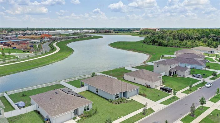 Image No.2-Propriété de 4 chambres à vendre à Kissimmee