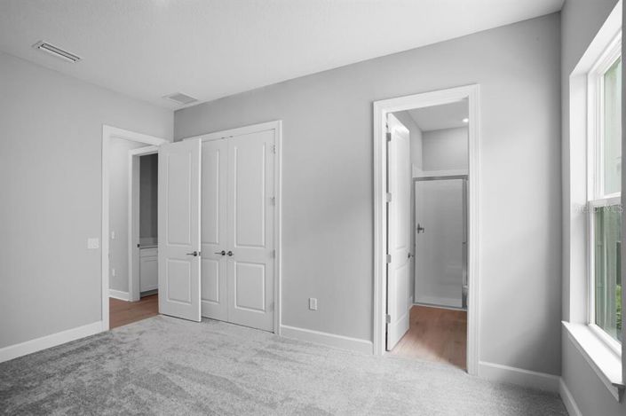 Image No.13-3 Bed Property for sale