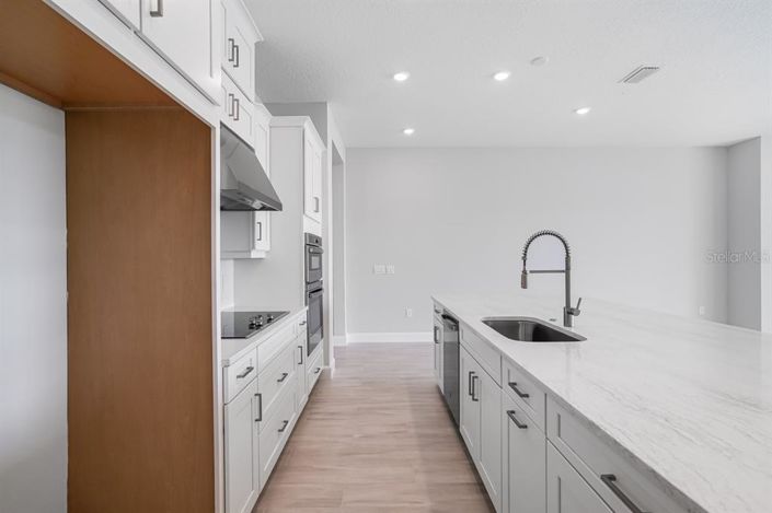 Image No.13-3 Bed Property for sale