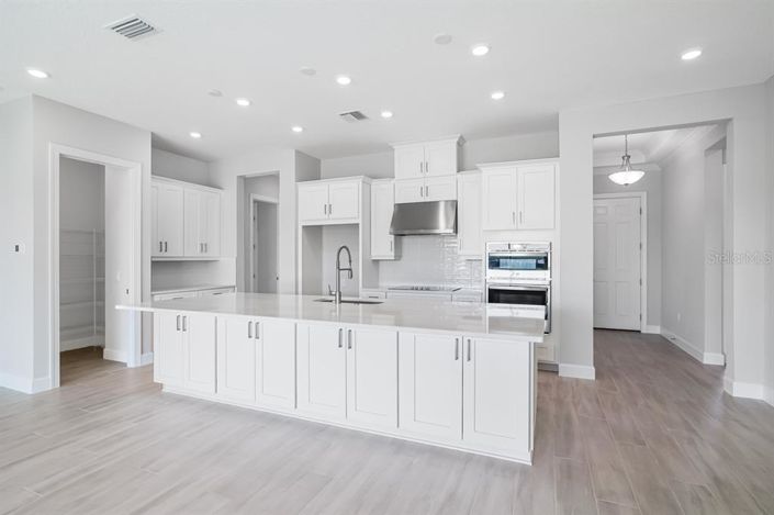 Image No.5-3 Bed Property for sale